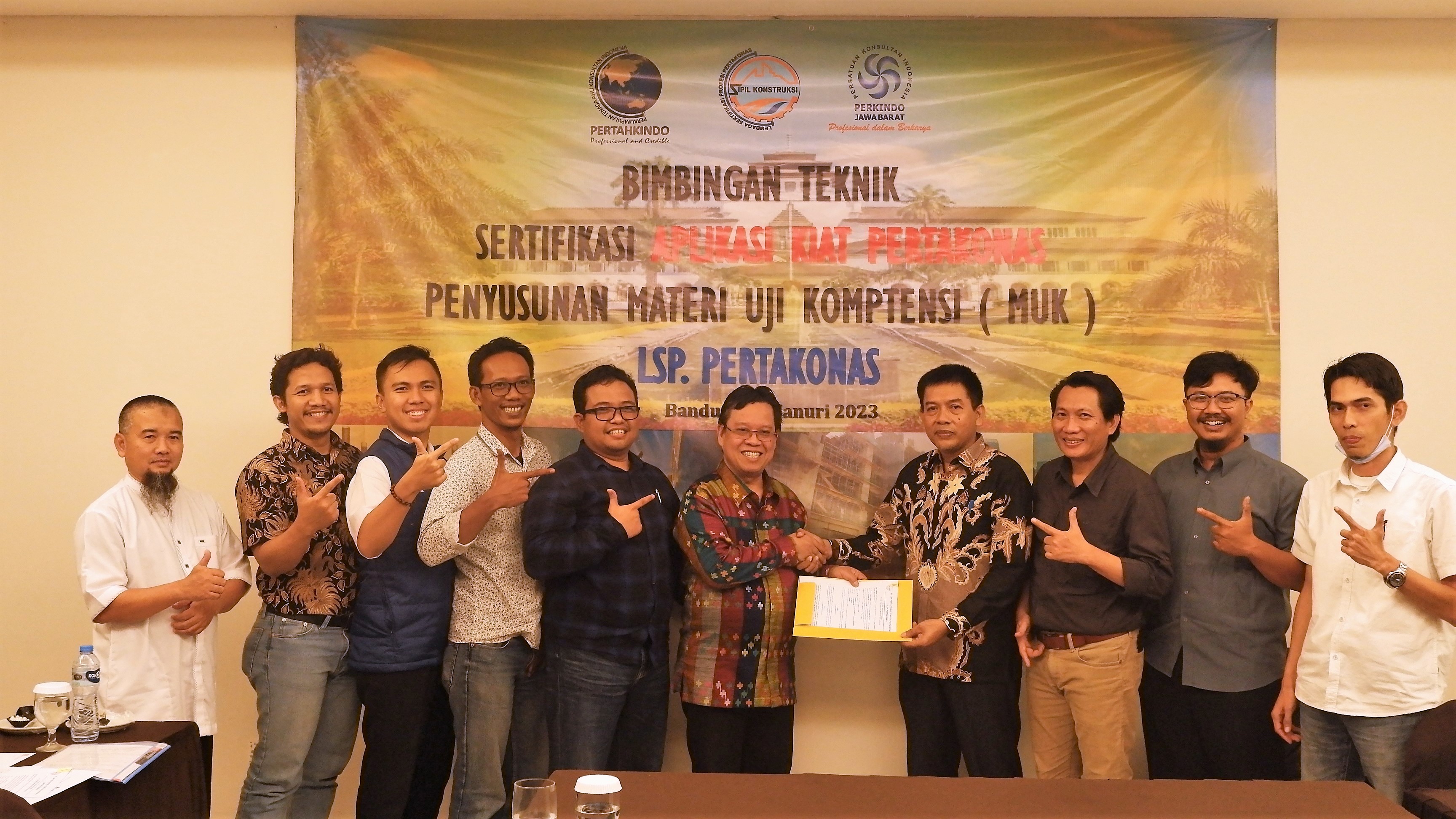 Kegiatan Bimbingan Teknis Sertifikasi Aplikasi KIAT PERTAKONAS dan Penyusunan Materi Uji  Kompetensi